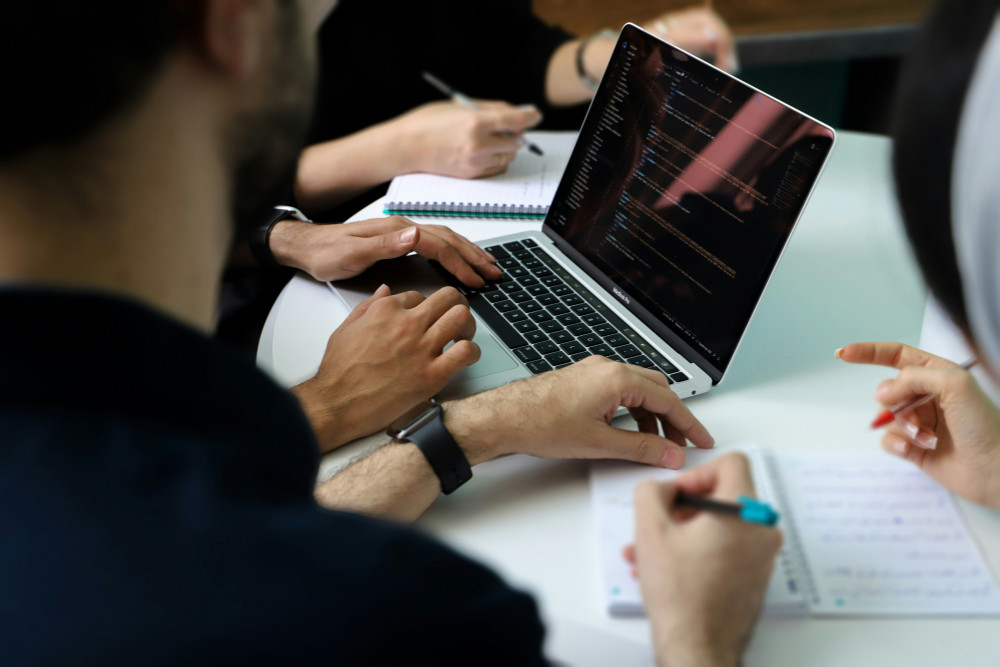 Best Time to Post Jobs Online for Maximum Visibility