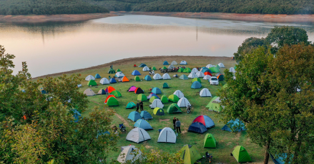 So besetzt du deine Stellen auf dem Campingplatz erfolgreich