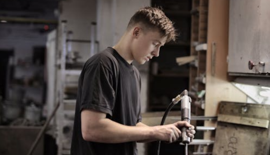 The Localization Advantage: Careers in Regional Material Sourcing, Manufacturing, and Circular Hubs in the Building Materials Industry