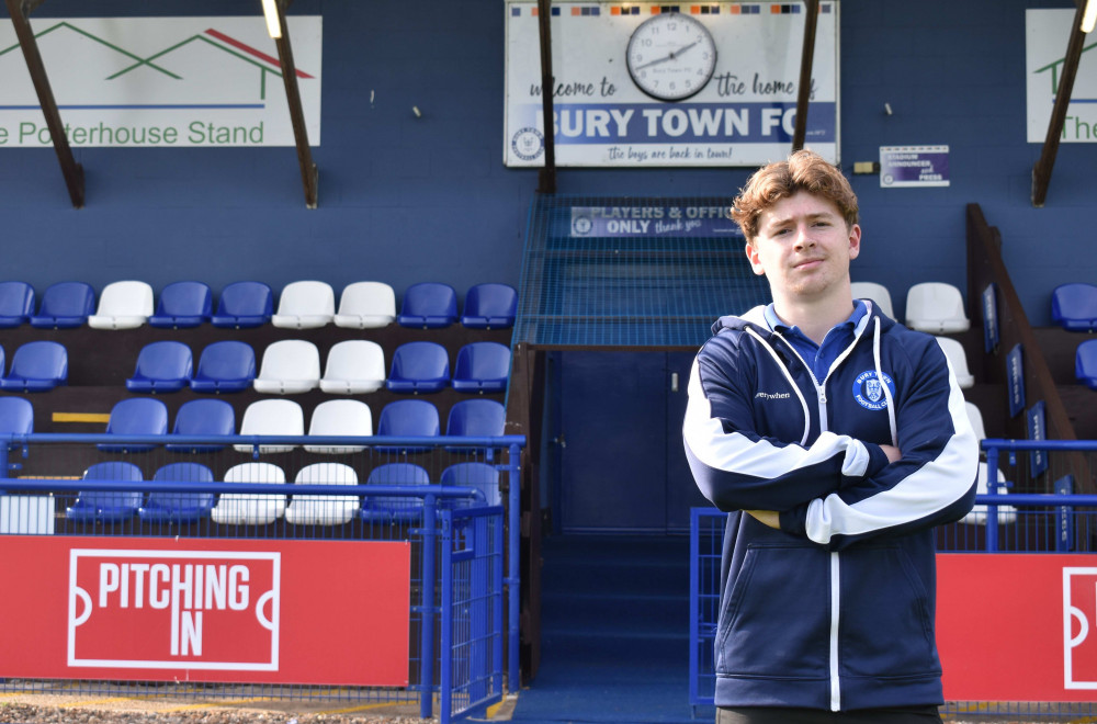 Teenage Motty has his eyes on Match of the Day