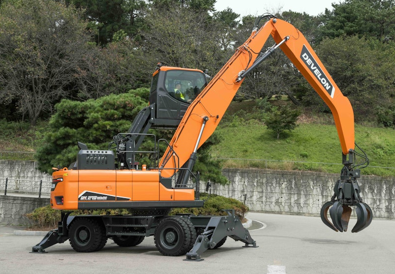 Develon Unveils DX270WMH-7 Wheel Material Handler for Large Scrap Jobs