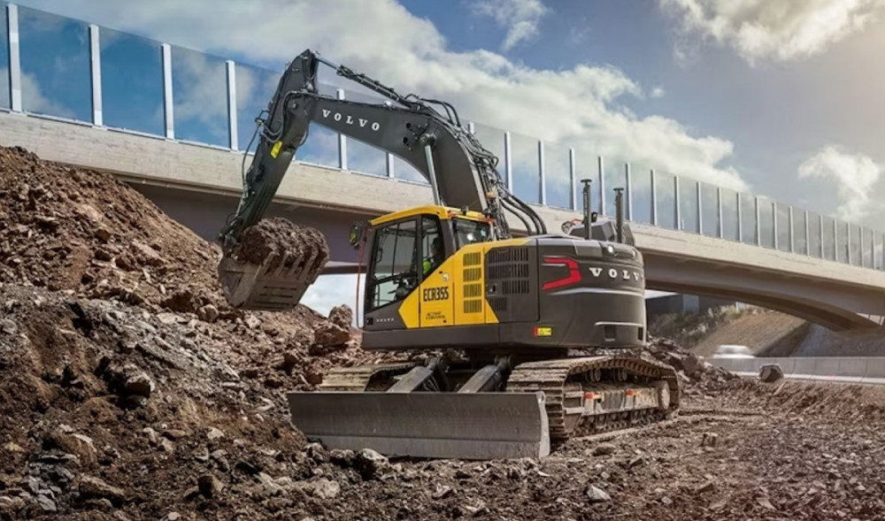 Volvo Launches New ECR355 Excavator with Short Swing, More Lift Capacity