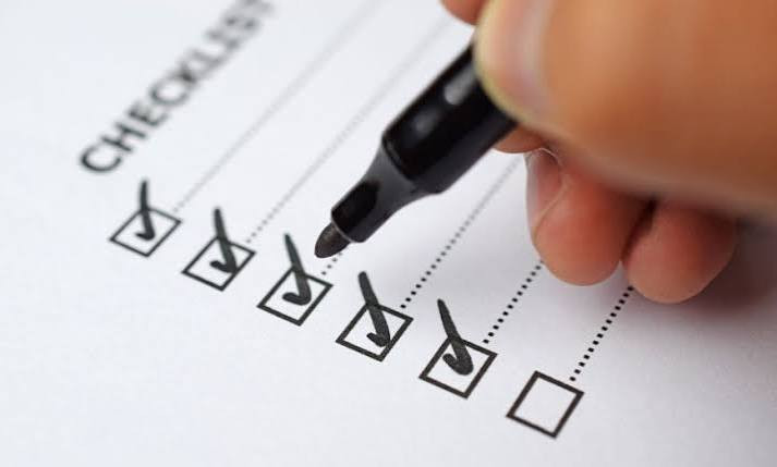 Why Your Chiropractic Job Advert Isn't Getting Applications (and How to Fix It)
