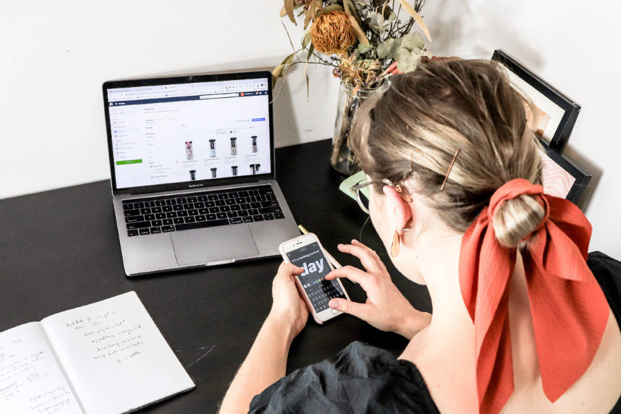 What Does a Social Media Manager Do?