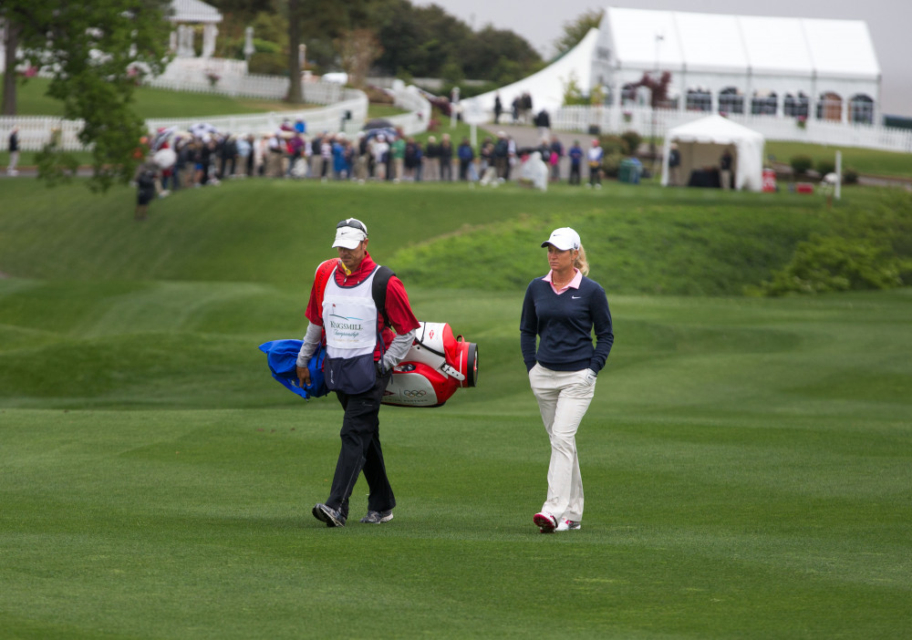 What Does a Caddie Do? The Complete Guide