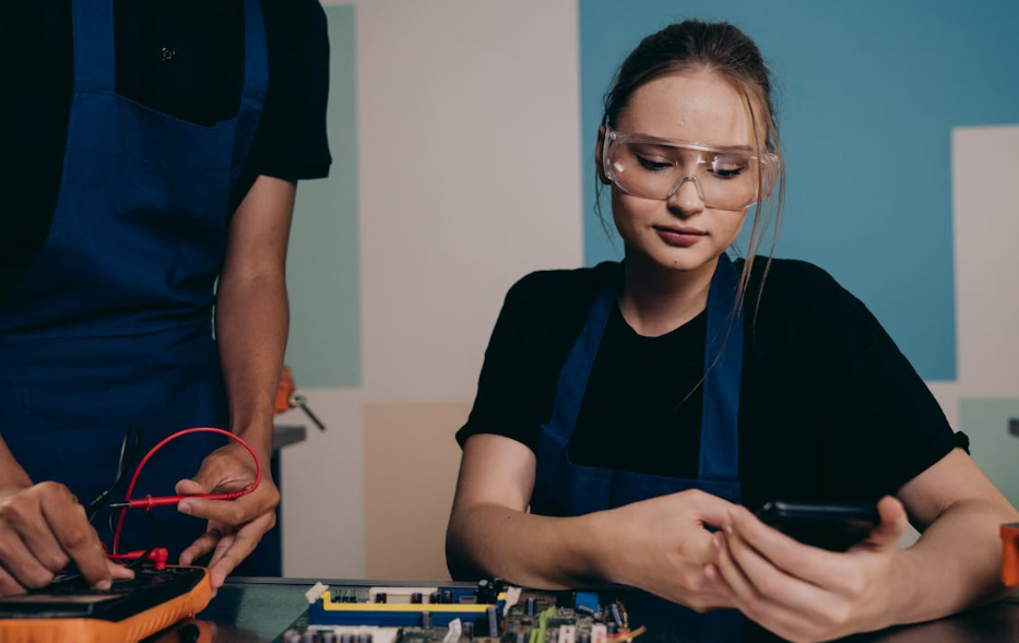 The Knowledge Crisis: Why Building Materials Is Racing Against Time—And How You Can Win