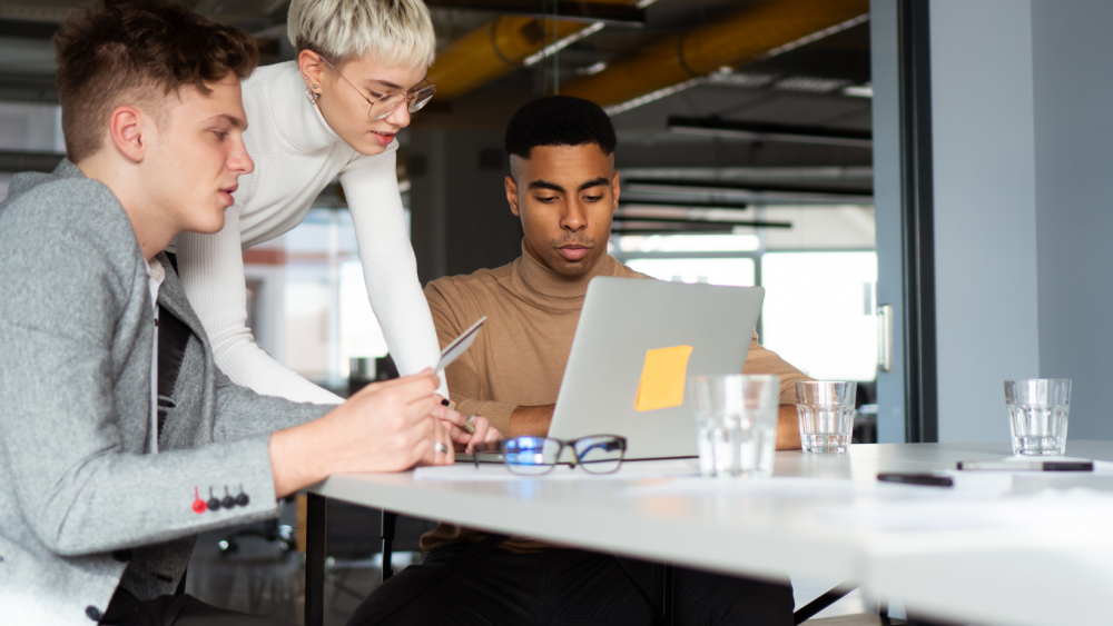 Why Paid Media Professionals Are Moving Into Freelance Consulting