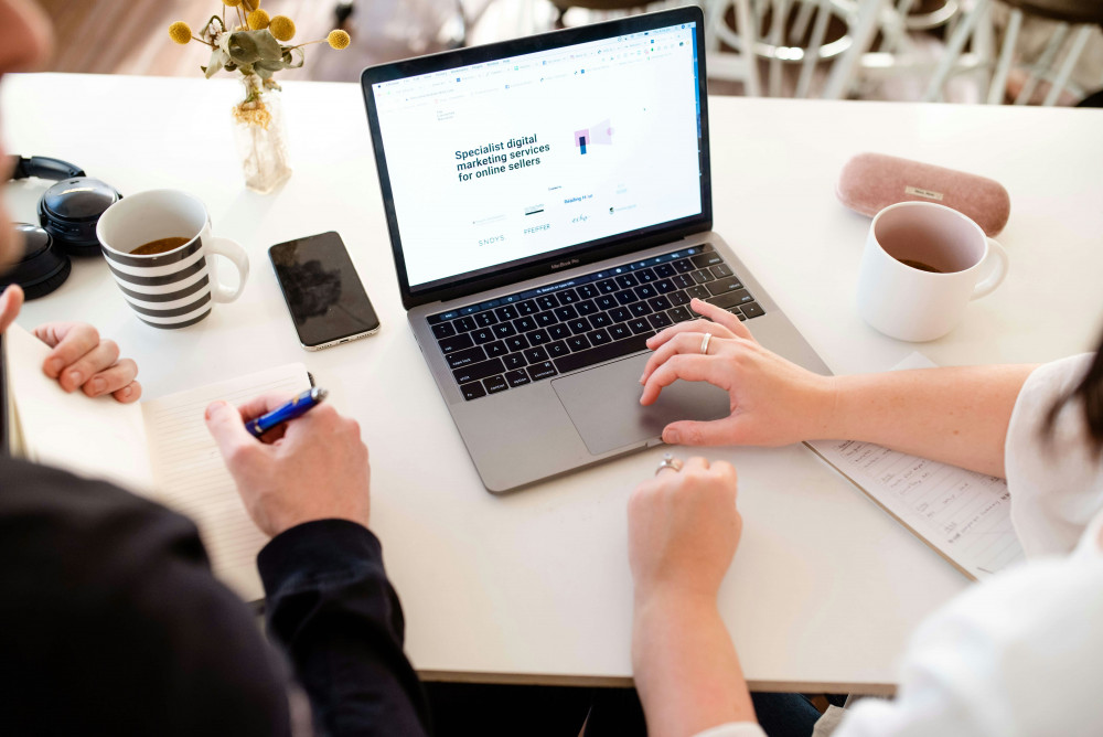 How to Write a Job Description That Attracts A-Players