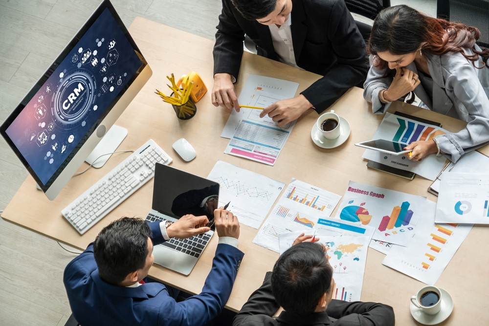 Sales กับ Business Development ต่างกันอย่างไร? เจาะหน้าที่ เป้าหมาย และวิธีเลือกงานให้ตรงสาย