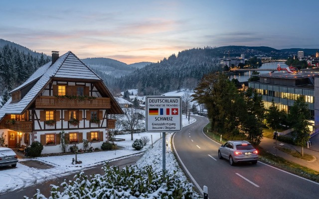 Grenzgänger im Gesundheitswesen: Wohnen in DE/FR, Arbeiten in der Schweiz