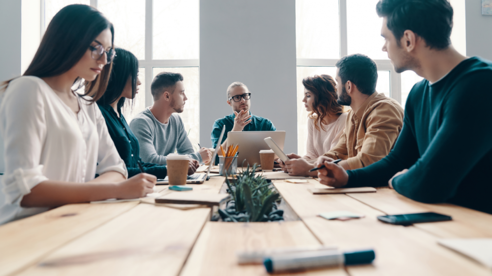 Digital Surveillance & Productivity Tracking: Performance Booster or Trust Killer?