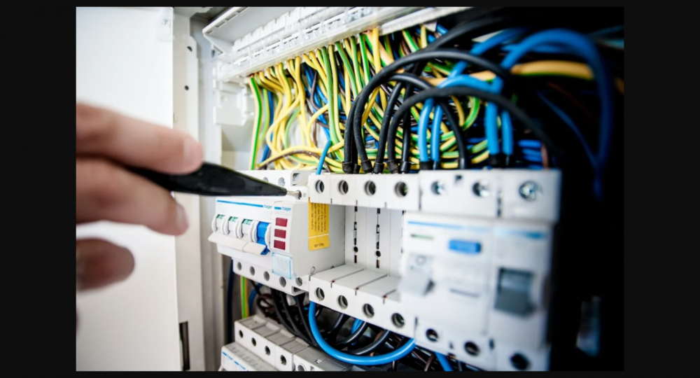 How to Hire an Electrician in 2026