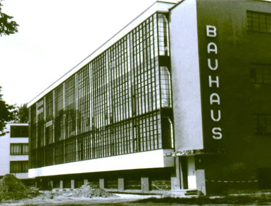 How Mid-Century Modern Interior Design Got Its Start in Europe