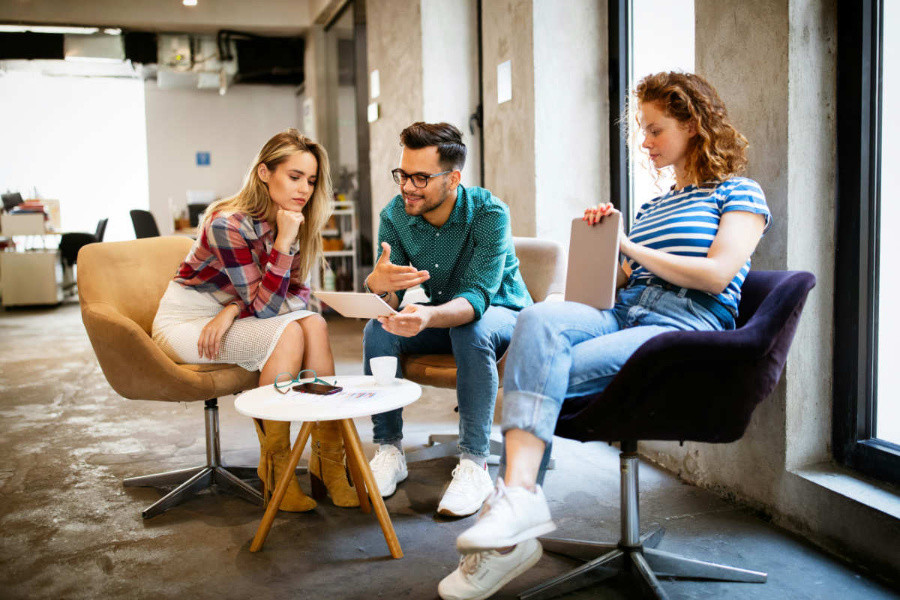 The Straightforward Guide to Becoming a Content Marketing Consultant