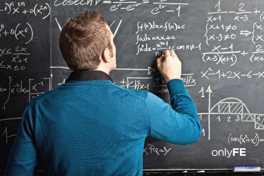 Government confirms multi-year teacher pay deal as support for FE recruitment continues