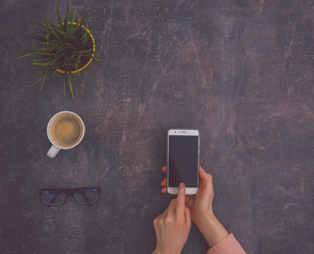 How to Write Strong Resumes and Cover Letters That Get You Noticed