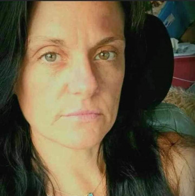 Jennifer R DeGlopper