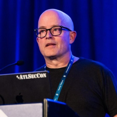 Darryl MacLeod