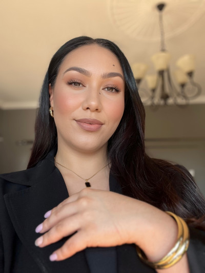 ROXANNE VON WALTSLEBEN