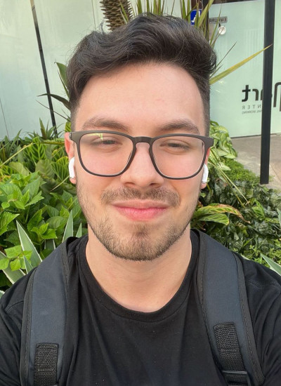 Miguel V.