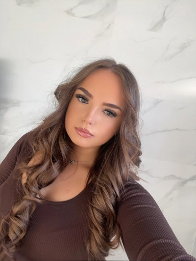 Arina E.