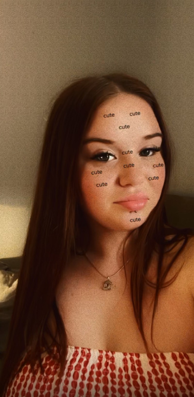 chloe j.