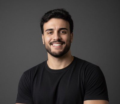 Lucas D.
