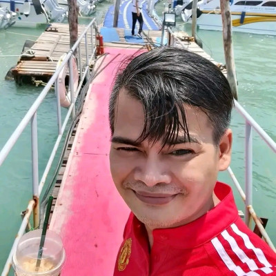 อชิ อิช