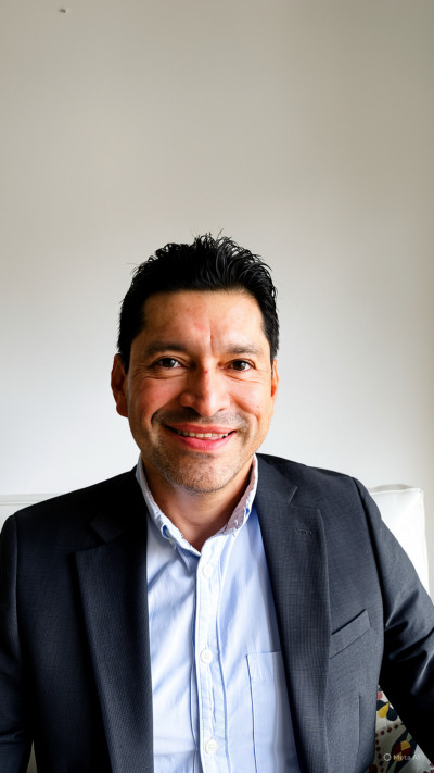 Luis T.
