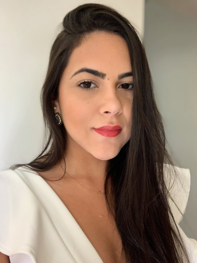 Rafaela B.