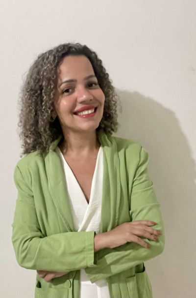 Viviane M.