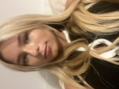 Daisy D.