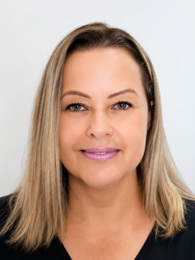 Elisabete Cristina M.
