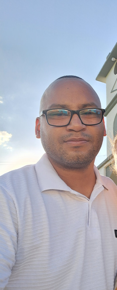LUIS P.